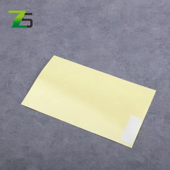 Prezzo di fabbrica per flessografia Pellicola in PP bianca lucida Carta adesiva sintetica autoadesiva e pellicola con carta pergamena bianca